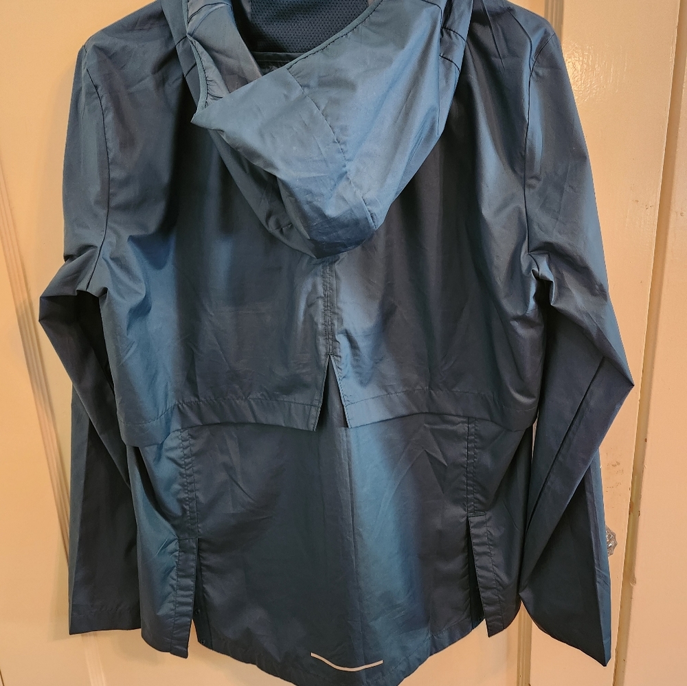 Nike Essentials Packable Running Jacket - image 3